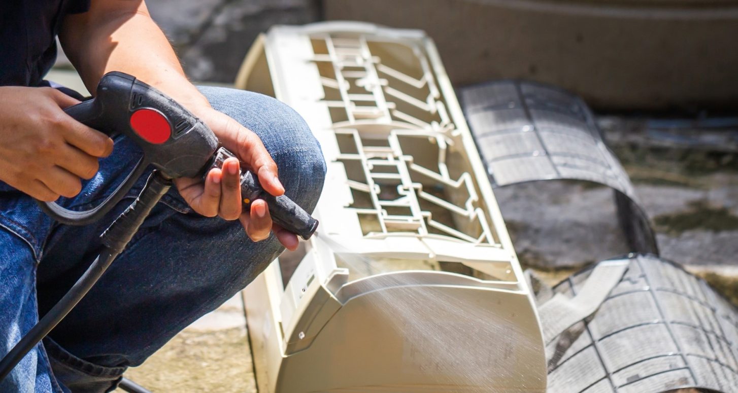 Cleaning air condition filter